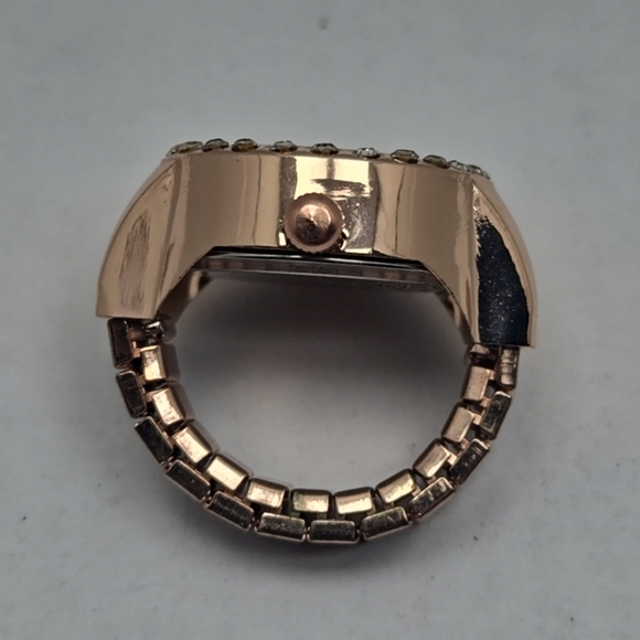 Womens Bozhi Ring Watch Rose Gold Tone Stone Bezel Stretch Band Working - Picture 8 of 14